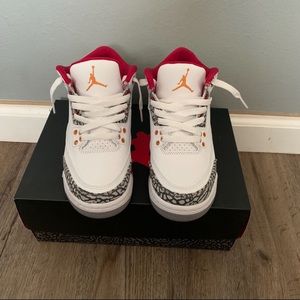 Jordan 3 Cardinal red